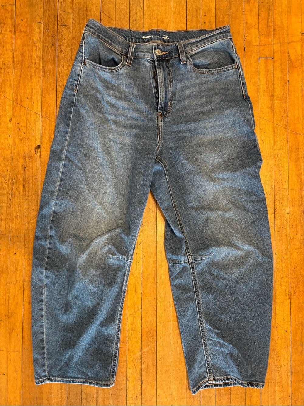 Old Navy High Rise Wow Barrel Leg Jeans